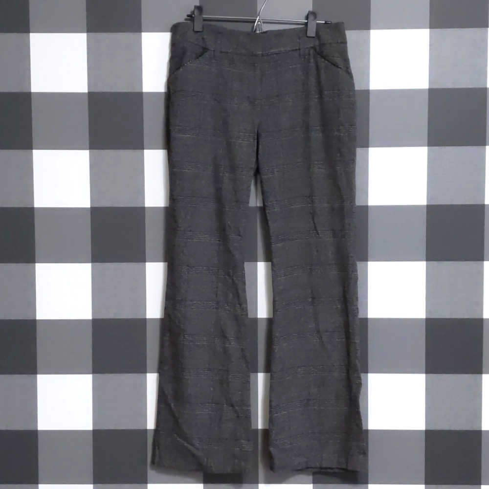 Dalia Collection gray plaid pants WITH POCKETS